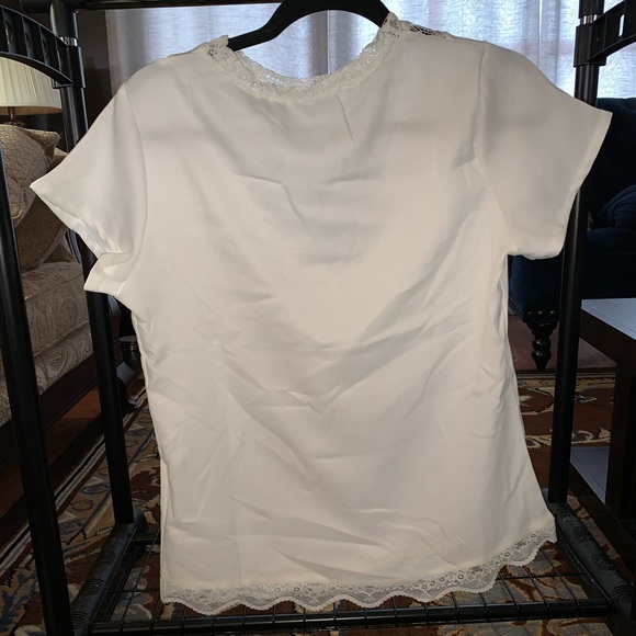 White shirt - Picture 1 of 2
